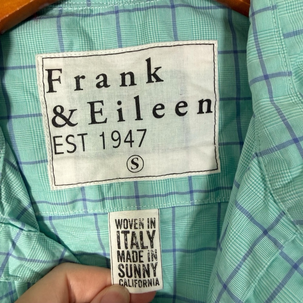 Frank & Eileen Barry Button Down Shirt Cyan Blue Plaid Crinkle Top 100% Cotton S - Picture 3 of 9